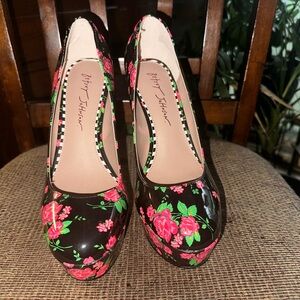 Betsey Johnson Pink and Black Floral Heels